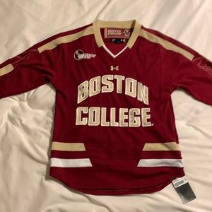 NWT Under Armour Boston College hockey jersey